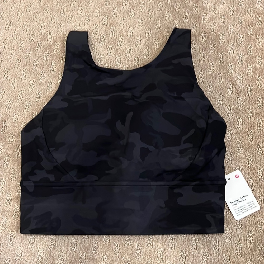 NWT Lululemon Stronger As One Sports Bra (Size 4)